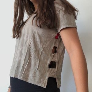 The-dye army green cut out Aeo tee